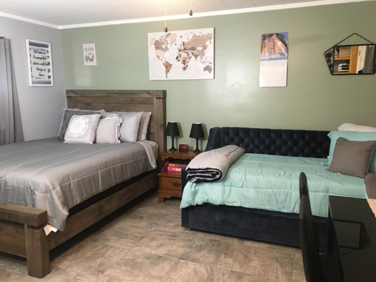 Home Away From Home, Recently Renovated North Troy Extérieur photo